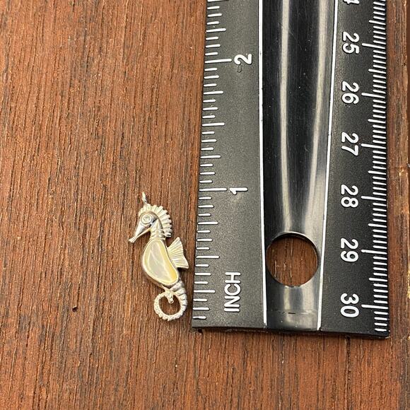 Vintage NVC 925 Sterling Silver Seahorse Mother of Pearl Inlay Pendant Charm - Picture 3 of 4